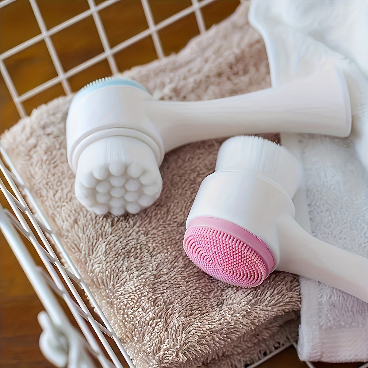 2-in-1 Silicone Facial Scrubber & Manual Face Massager – Double-Sided Exfoliating Brush with Soft Bristles, No Power Needed